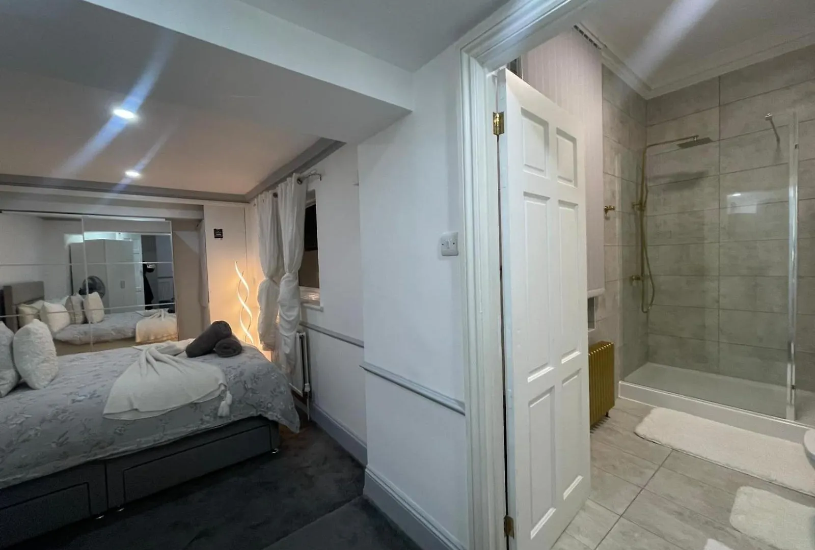 Modern & Central 1 Bedroom For 4 Guests In Brighton 0*,